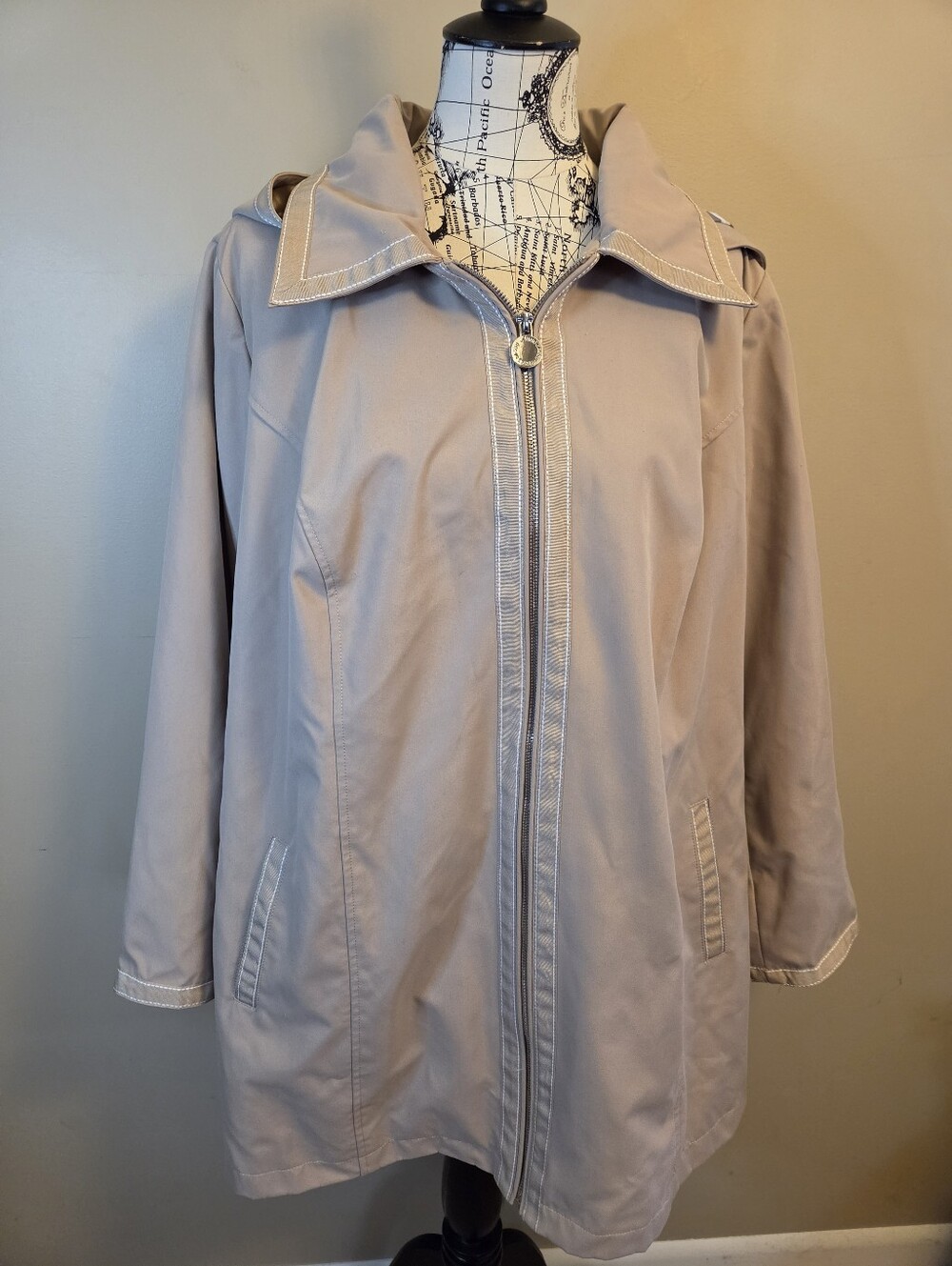 Dennis Basso 2X Tan Beige Hooded Coat Womens Zip Front Jacket Satin Lined
